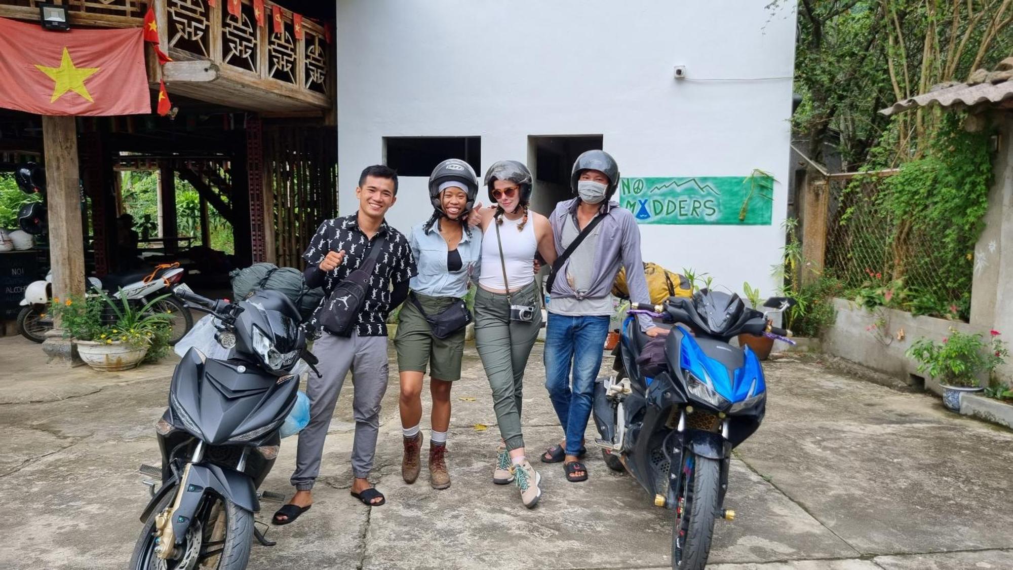 Nomadders Ha Giang Hostel Exterior photo